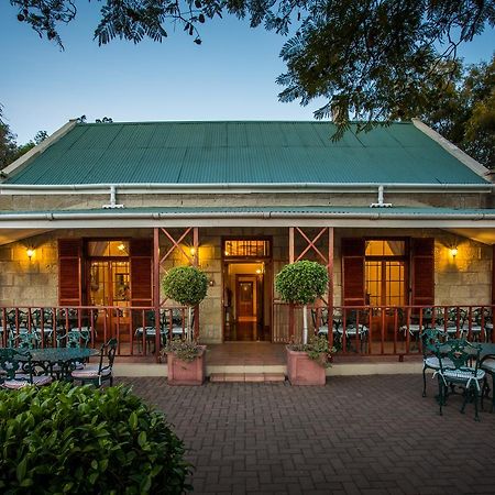 88 Baron Van Reede Guesthouse Oudtshoorn Bagian luar foto